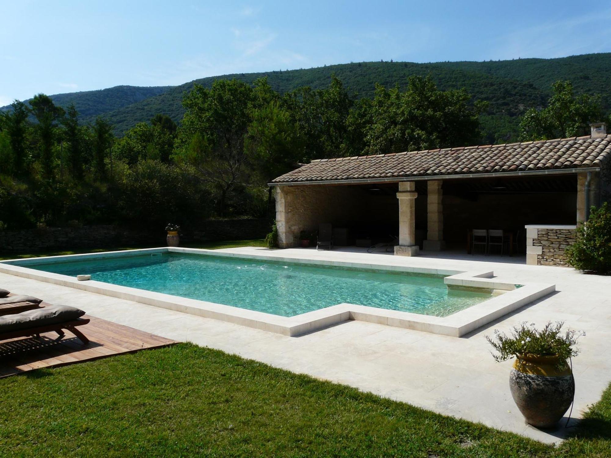 19Th Century Provencal Mas With Pool In Provence In The Luberon, Sleeps 6 Βίλα Lacoste  Εξωτερικό φωτογραφία